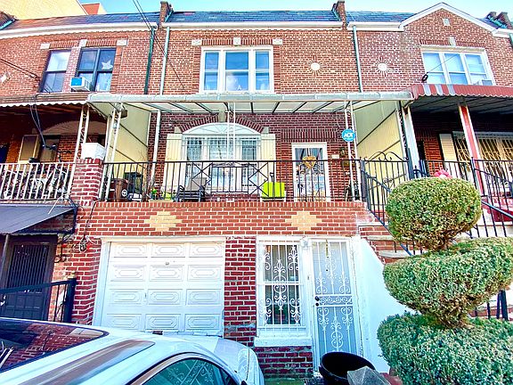 3rd image of 868 41st St