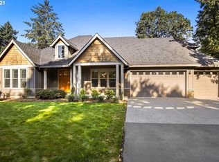 6073 Carman Dr, Lake Oswego, OR