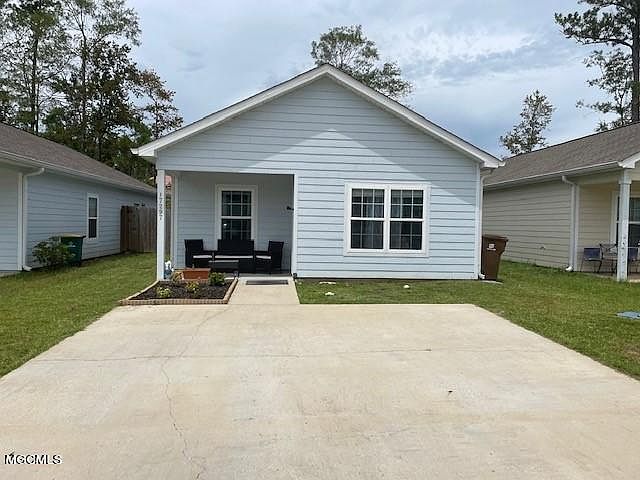 1st image of 17297 Avondale Circle