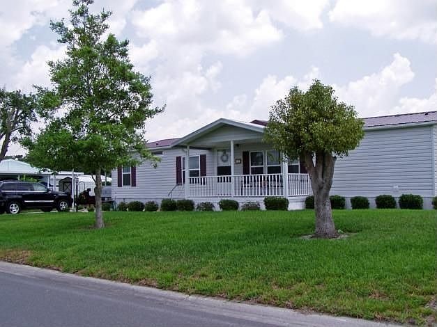 1st image of 417 Spoonbill Ct