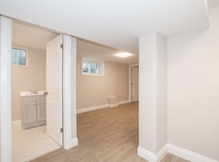 88 Carlton St, Saint Catharines, ON L2R 1P8