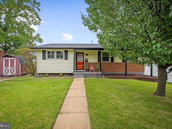 3 Weyburn Ct, Baltimore, MD 21237