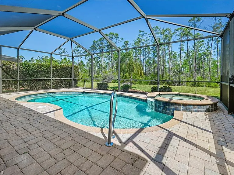 13566 Messino Ct — Photo 12