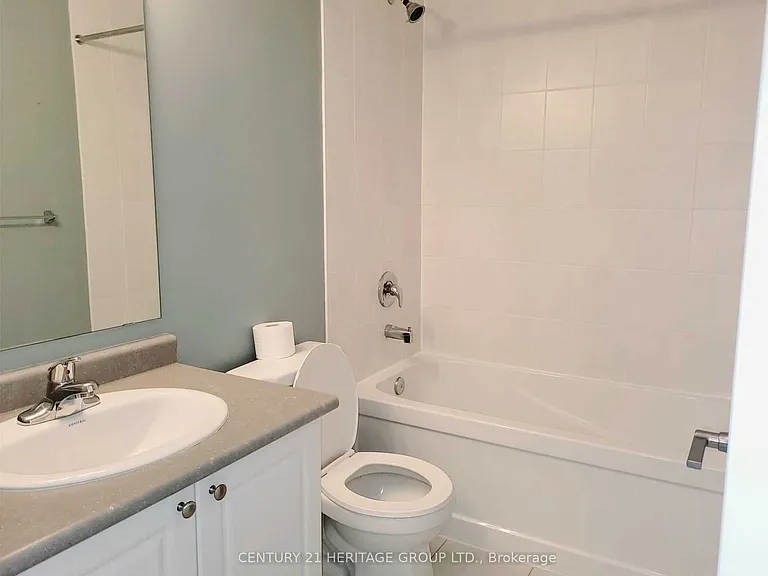 53 Ferndale Dr S #4 — Photo 28