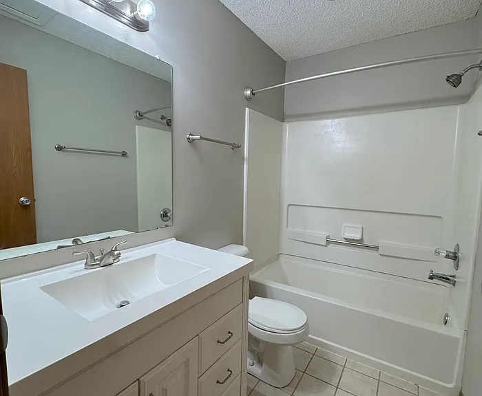 5643 Barney Ln — Photo 15