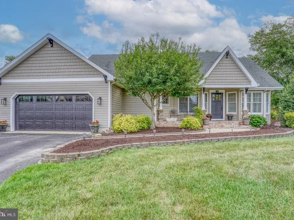 10 Weez Ct, Dover, DE 19901