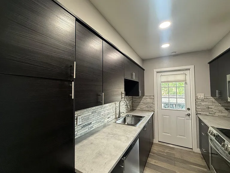 8299 Kingsbrook Rd #280 — Photo 16