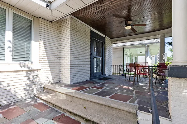 Sold by Remax Edge | media 34
