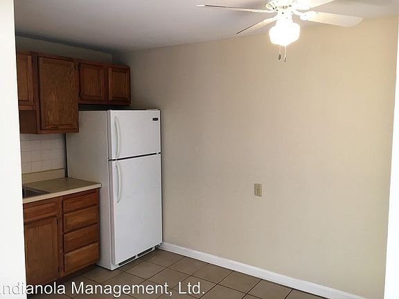 4th image of 940 E North Broadway St APT 37