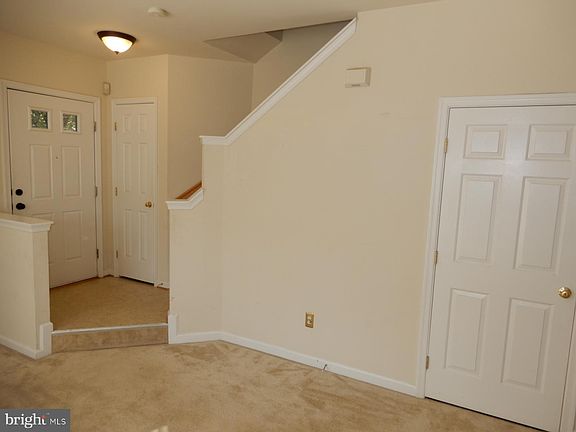 3rd image of 8322 Hunter Murphy Cir