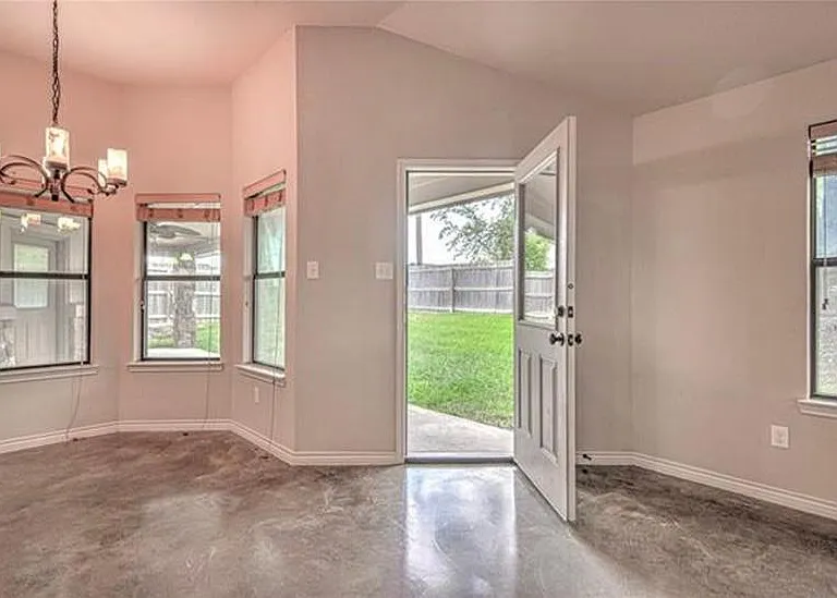 7107 Andalucia Ln — Photo 8
