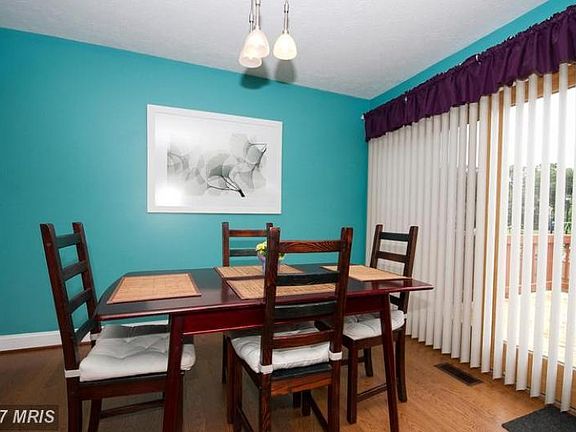 5th image of 651 Paddle Wheel Ct W