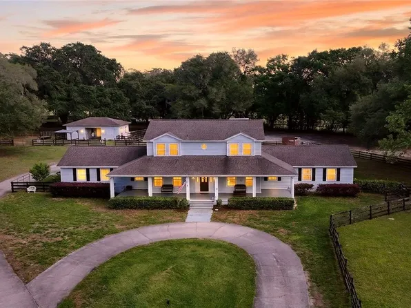 32040 Chestnut Ln, Sorrento, FL 32776