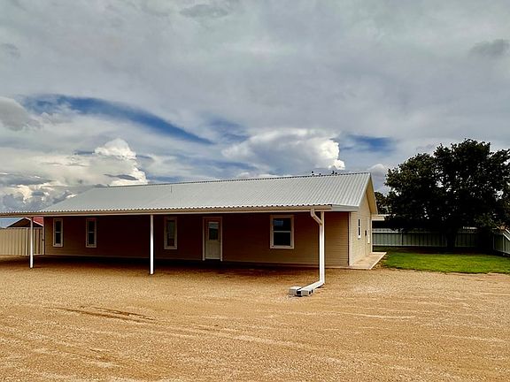 4th image of 3606 Fm 829