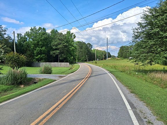 4th image of 440 Wimberly Hill Rd