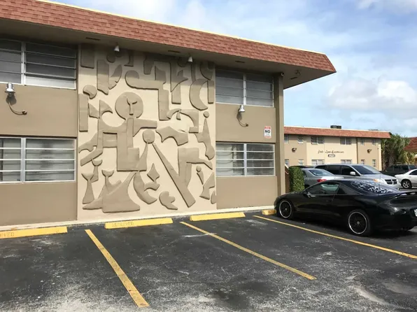 Jade-Lynn Apartments, 2522 Lincoln St #93c14fc61, Hollywood, FL 33020