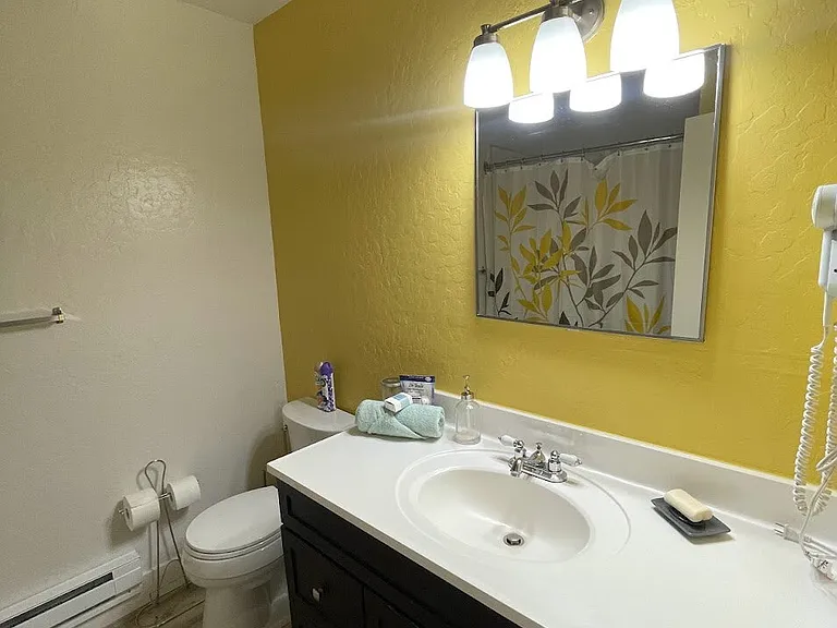163 Michelle Dr #B — Photo 1