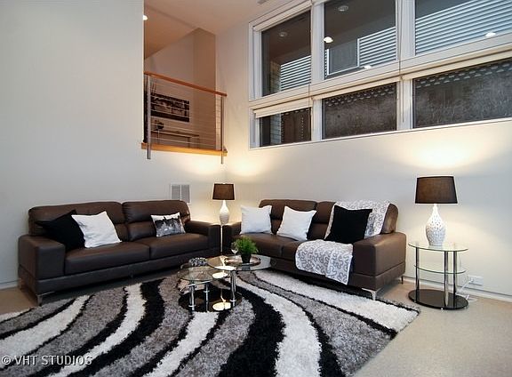 4th image of 1510 W School St #1