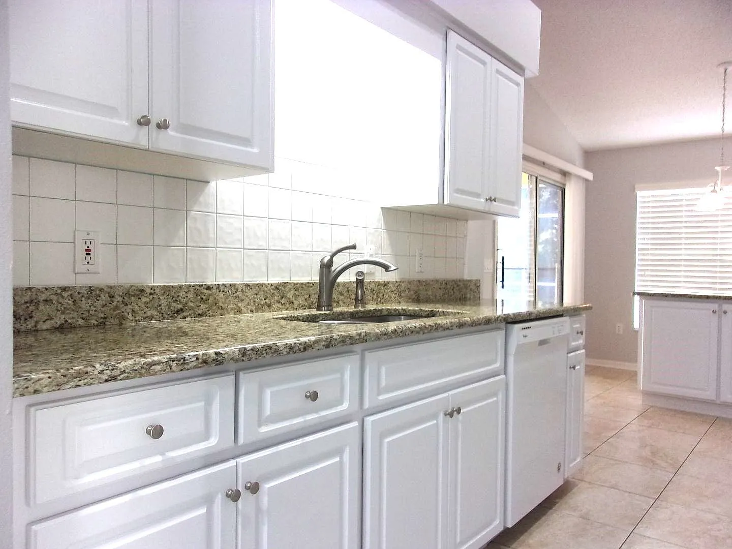 Beautiful 3 Bedroom 2 Bath Pool Home In Sugarmill Woods — Photo 4
