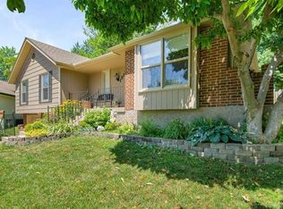 1513 SW Arapaho St, Blue Springs, MO 64015