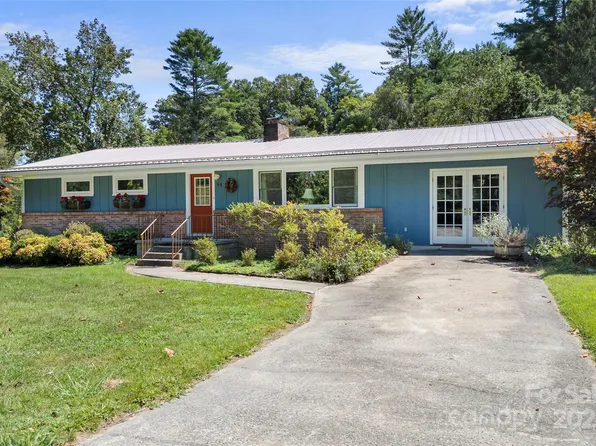 94 Meadow Ln, Brevard, NC 28712