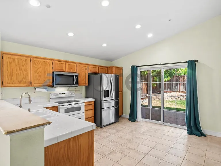 6444 Half Dome Ct — Photo 11