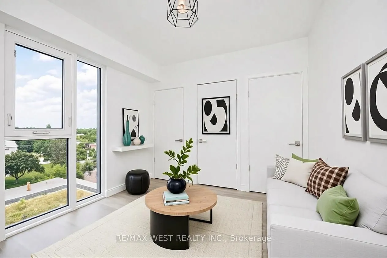 3 bed, $3,200 — Photo 4