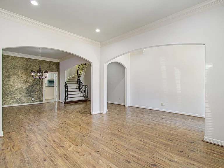 13514 Broadmeadow Ln — Photo 5