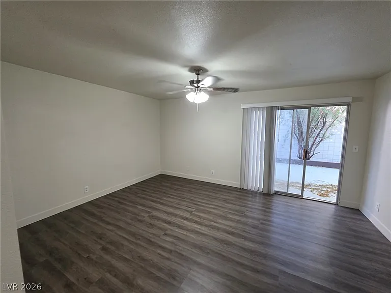 3364 Royce Ct — Photo 28