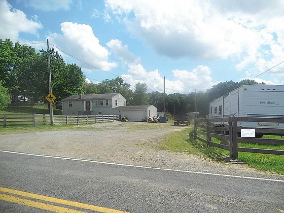 3rd image of 5431 Bye Rd