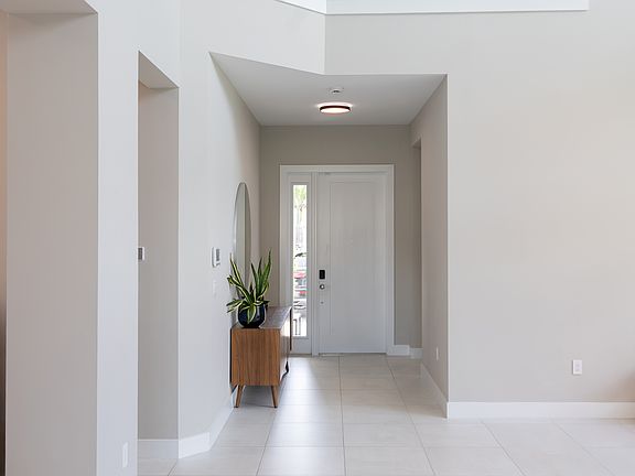 5th image of 20027 Hirono Ln