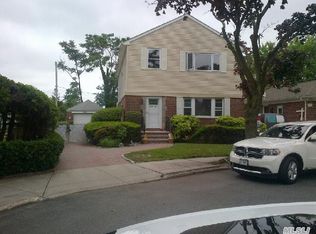 25520 87th Dr, Floral Park, NY 11001