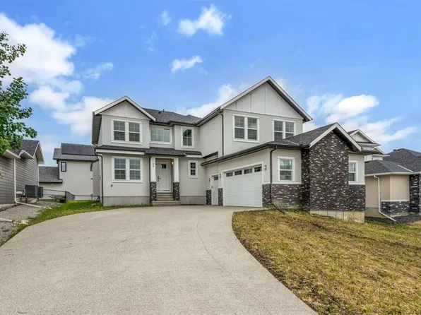 22 SW Cimarron Estates Gate, Okotoks, AB T1S 0M9