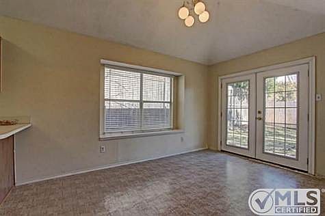 5th image of 413 Birchwood Ln