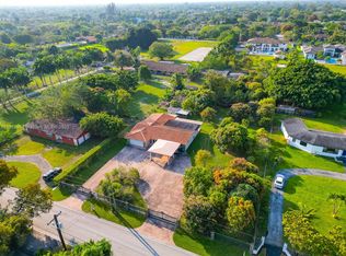 12400 SW 43rd St, Miami, FL 33175