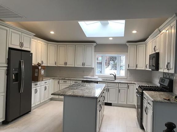 4th image of 169 Nugent St
