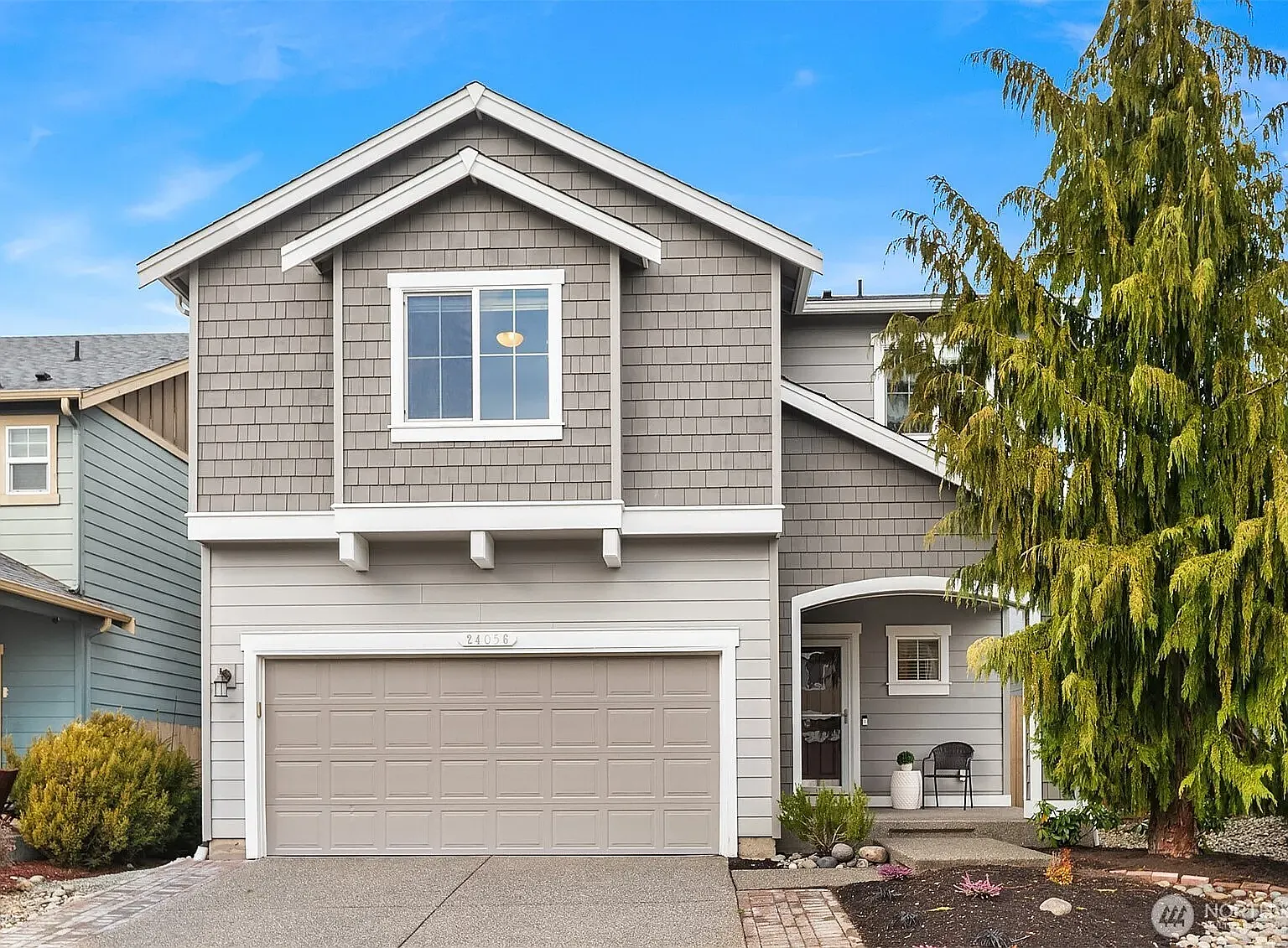 4 bed, 2320 sqft, $3,850 — Photo 1