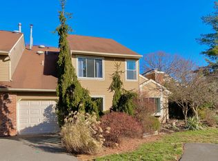 40 Driftwood Dr #40, Somerset, NJ