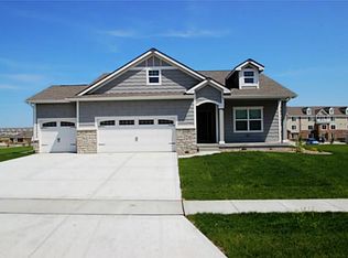 1205 NW Prairie Creek Dr, Grimes, IA 50111