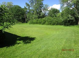 159 E New Lenox Rd, Pittsfield, MA 01201