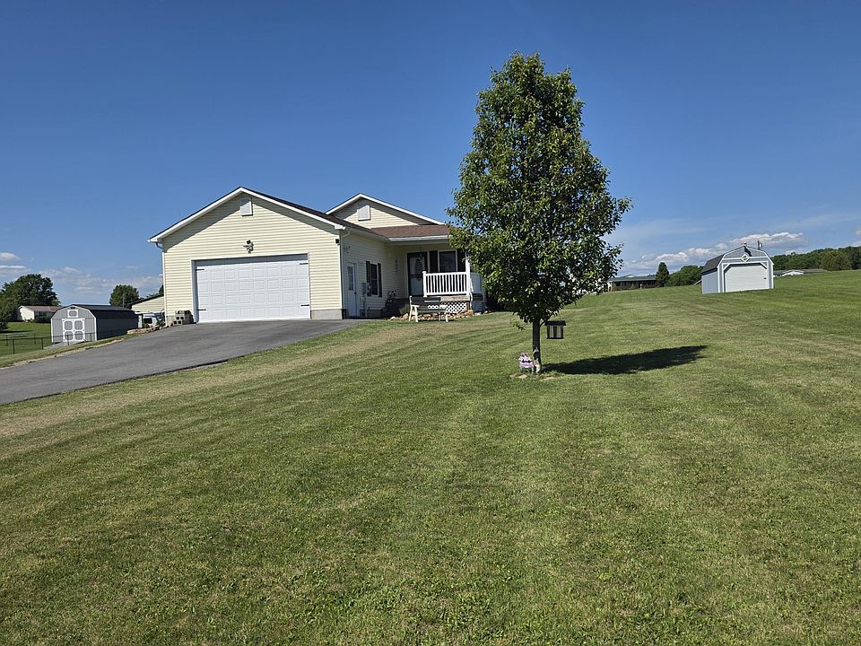 1st image of 294 Willow Bend Ln
