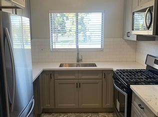 145 E Canton St #10, Long Beach, CA 90806