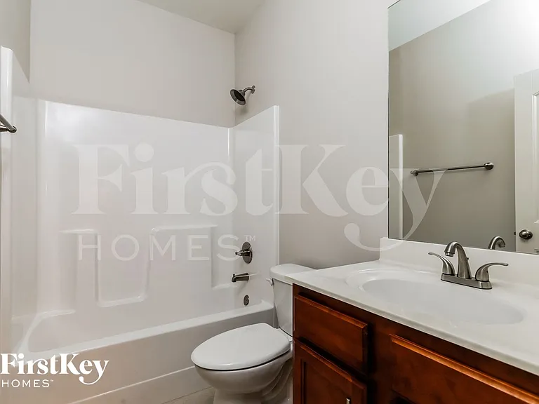 4524 Wilshire Ct — Photo 13