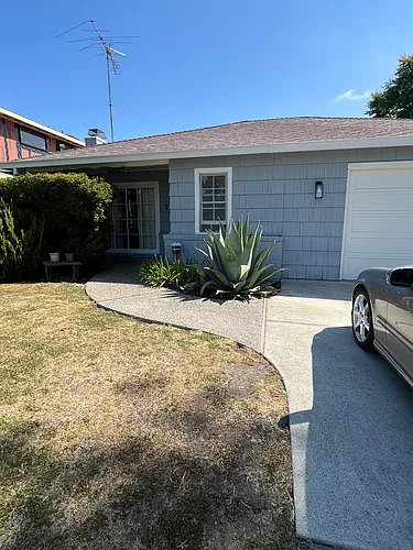 2733 Bryant St Photo 1