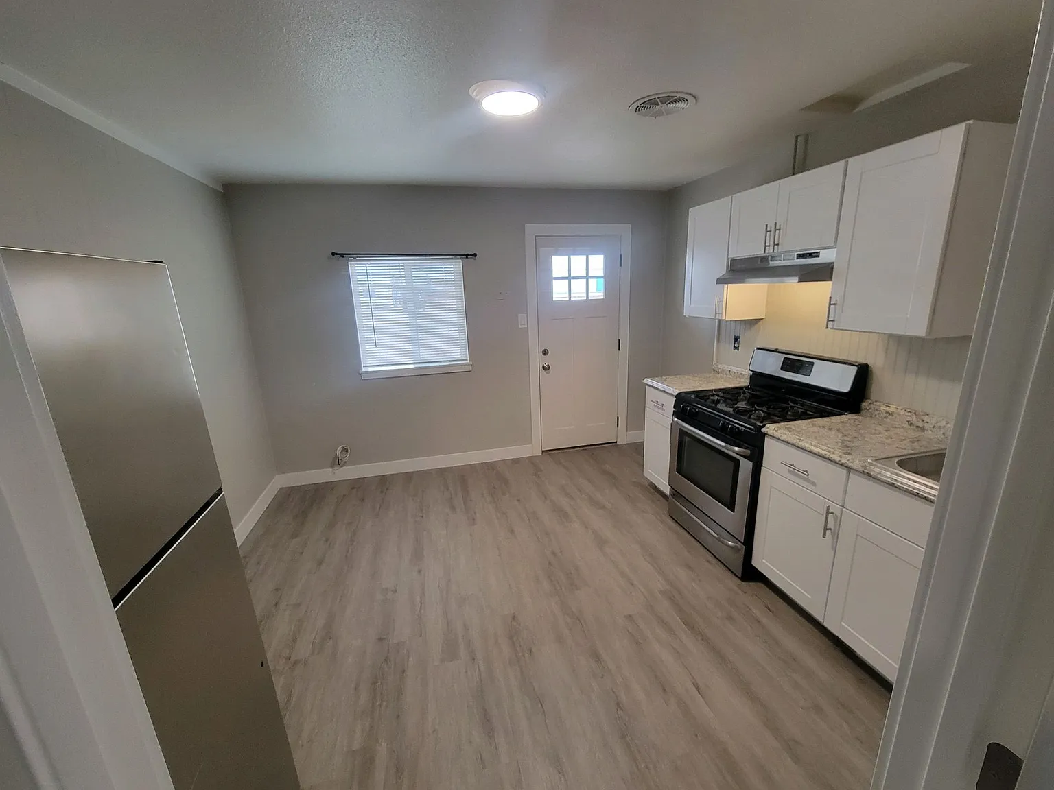 Garden City Flats — Photo 4