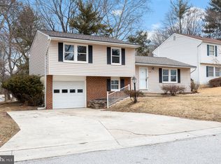 5205 Farm Pond Ln, Columbia, MD 21045