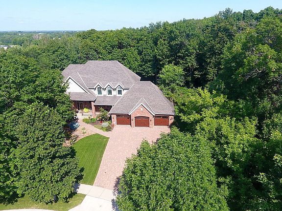 Wooded And Private!!