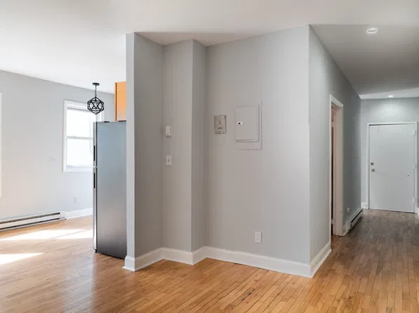 5 Sutton St APT 3A, Boston, MA 02126
