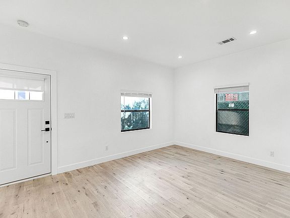 3rd image of 1259 W 2nd St