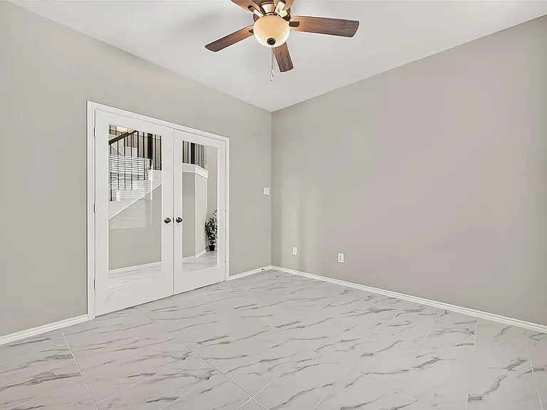 410 Mercury Sky Rd — Photo 12